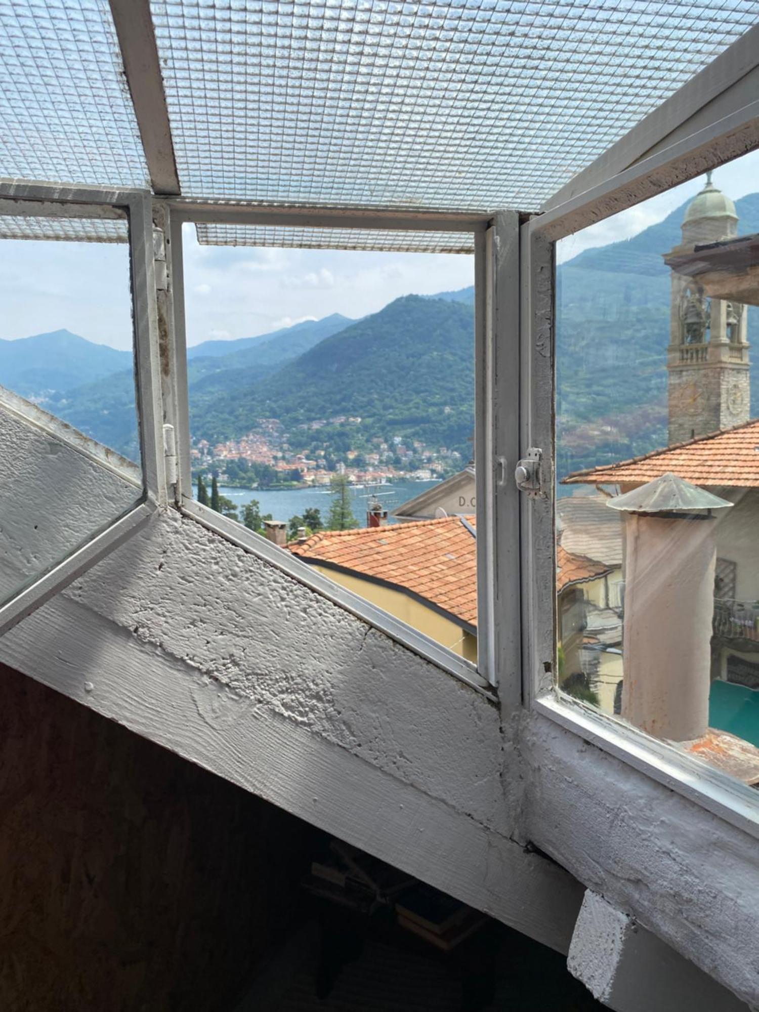 House Al Noce Apartment Moltrasio Exterior photo