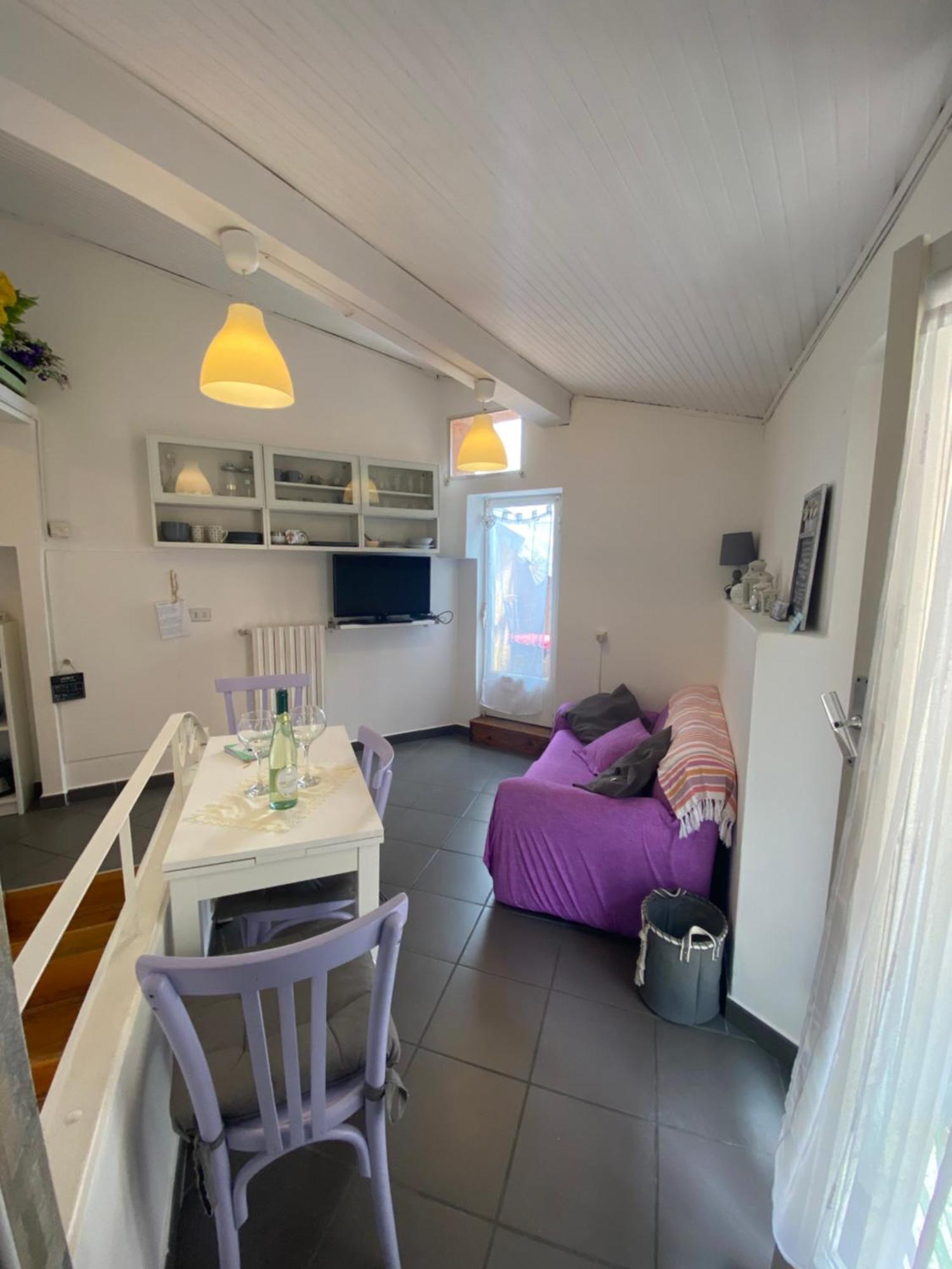 House Al Noce Apartment Moltrasio Exterior photo