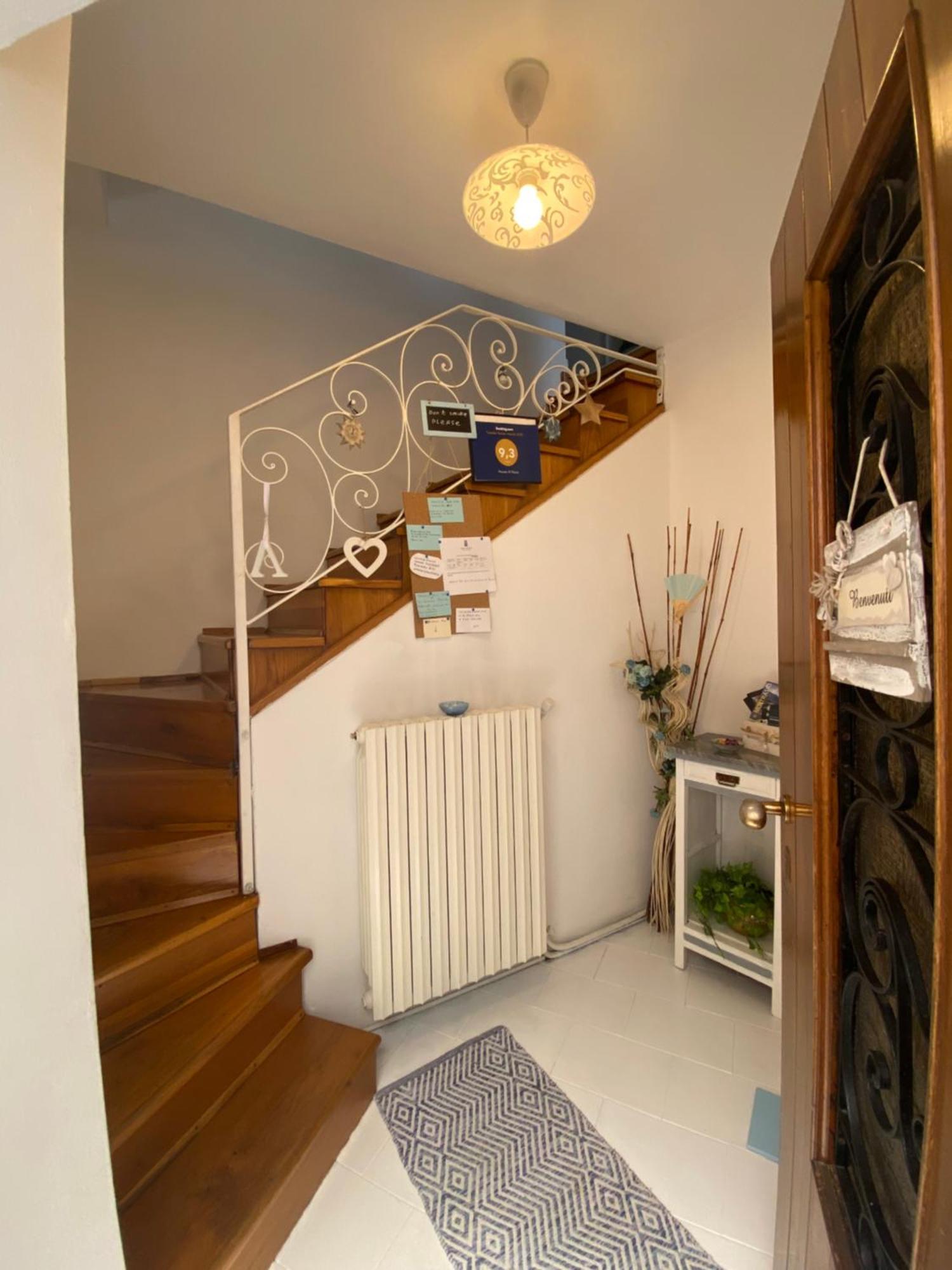 House Al Noce Apartment Moltrasio Exterior photo
